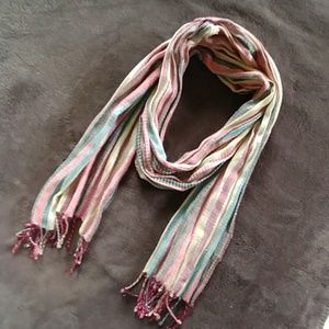 Scarf with fringe trim